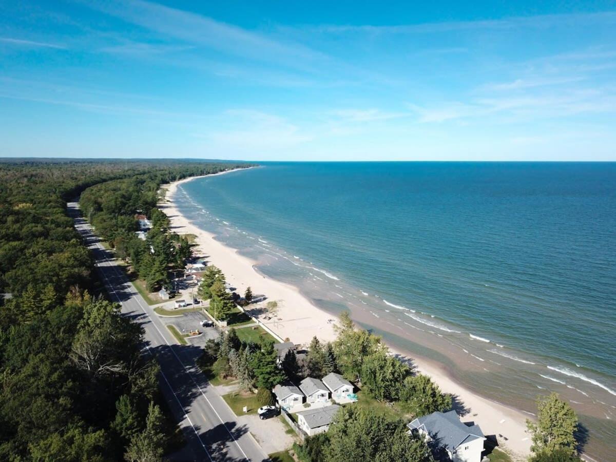 Beach Club Of Oscoda - The Lakeshore Cottage Exterior photo